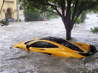 floode car.jpg